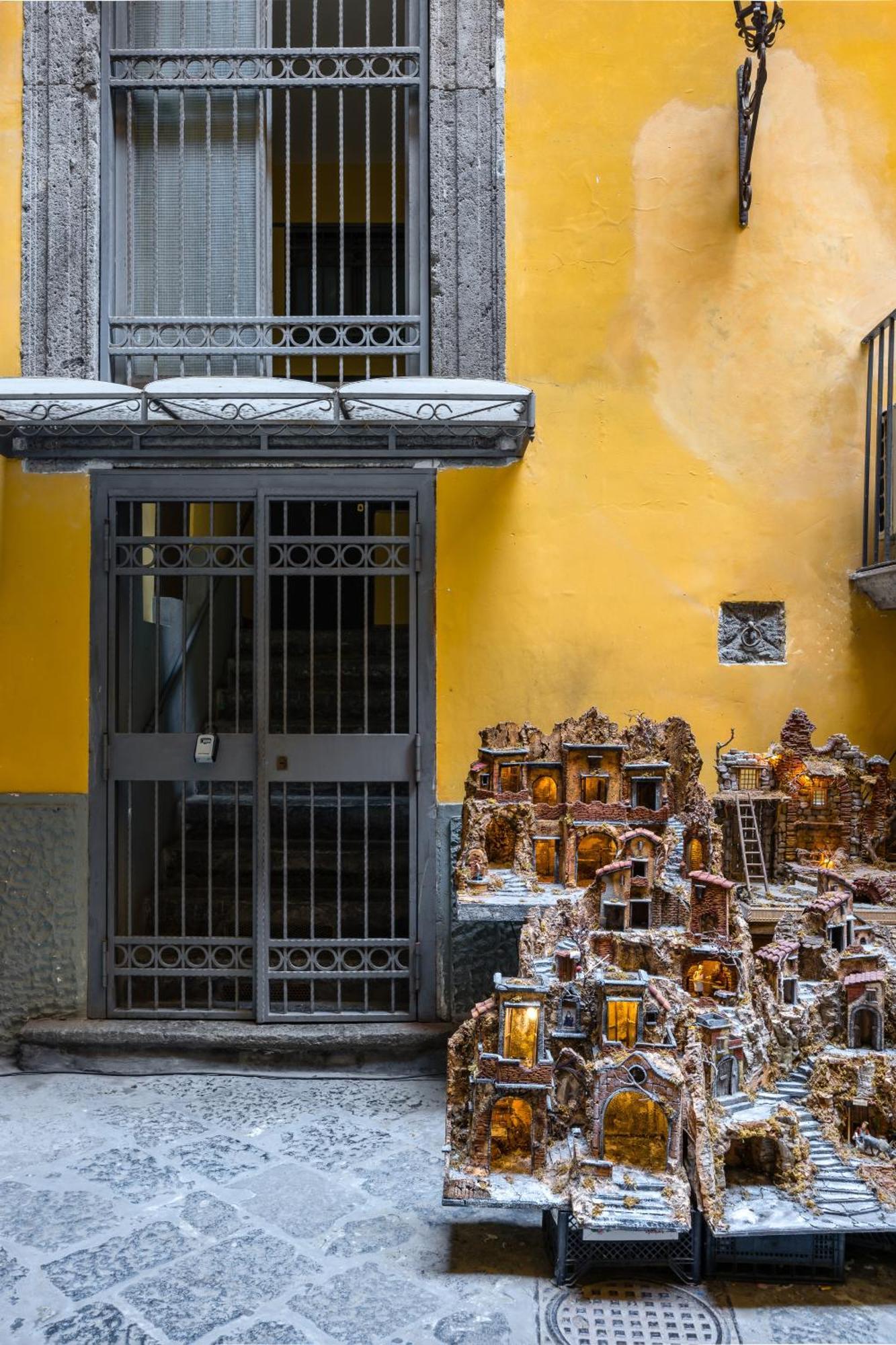 Palazzo Mormando - Industrial Apartment Napoli Bagian luar foto