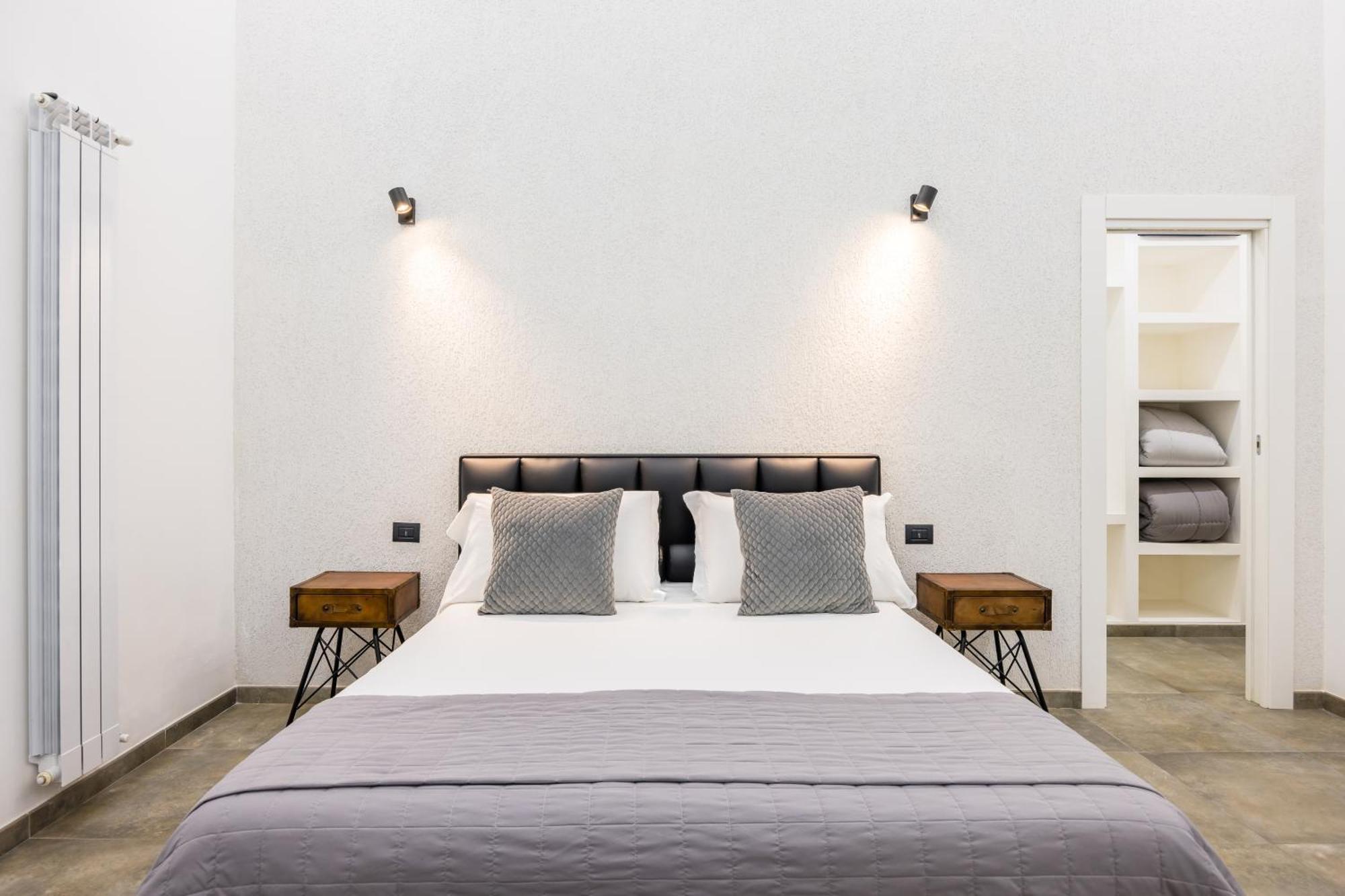 Palazzo Mormando - Industrial Apartment Napoli Bagian luar foto