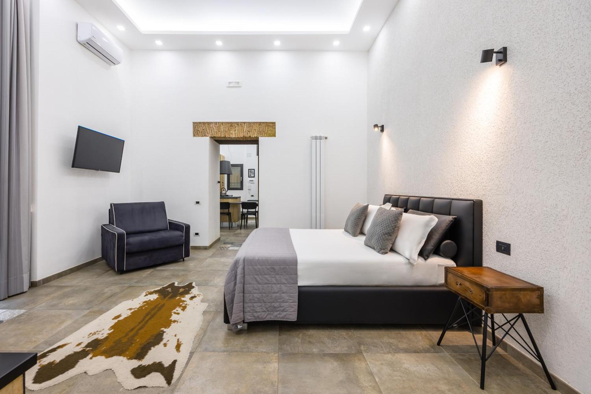 Palazzo Mormando - Industrial Apartment Napoli Bagian luar foto
