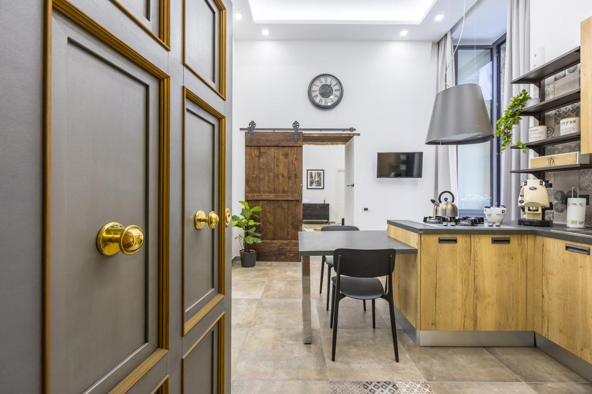 Palazzo Mormando - Industrial Apartment Napoli Bagian luar foto