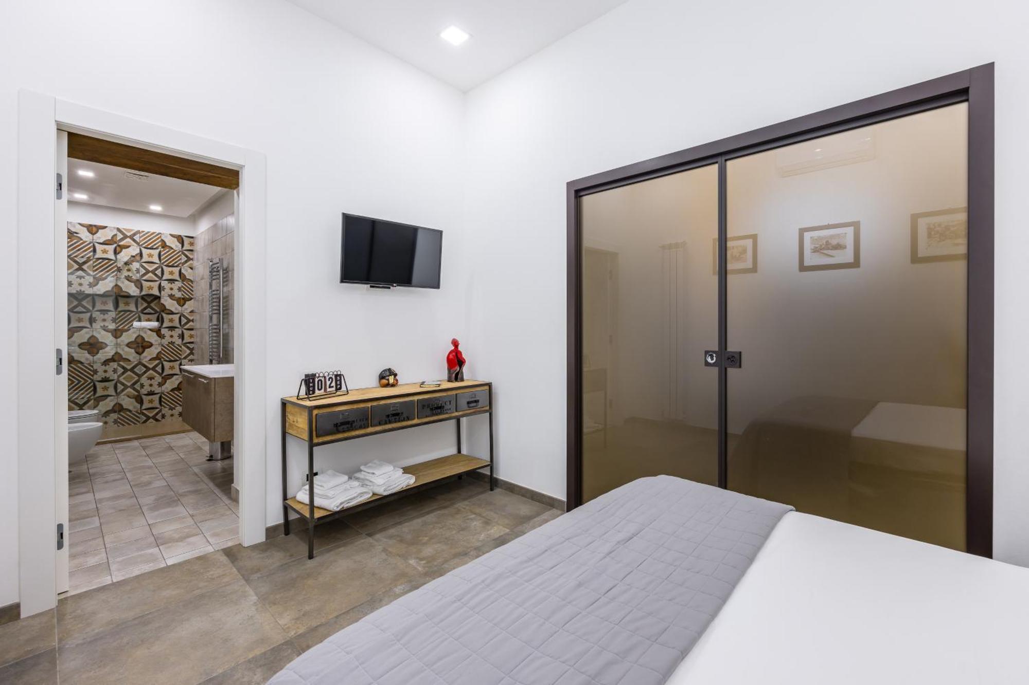 Palazzo Mormando - Industrial Apartment Napoli Bagian luar foto